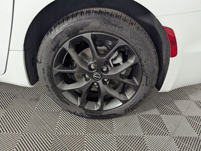 2026 Chrysler Pacifica — photo 18 view