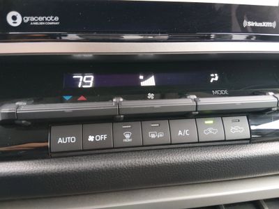 2023 Toyota Tundra 4WD — photo 20 view