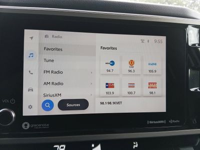 2023 Toyota Tundra 4WD — photo 18 view