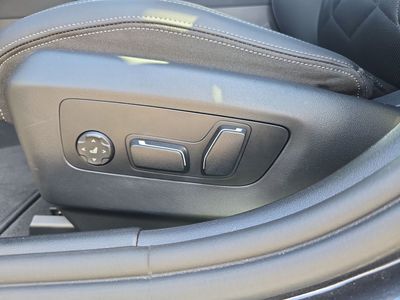 2025 BMW 5 Series - Photo 16