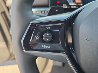 2025 BMW 5 Series - Photo 22
