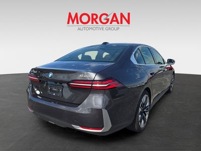 2025 BMW 5 Series - Photo 4