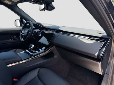 2026 Land Rover Range Rover Sport - Photo 15