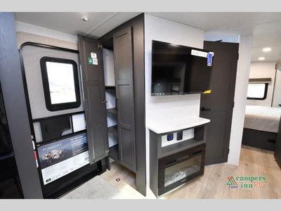 2026 Forest River RV Flagstaff Super Lite - Photo 32