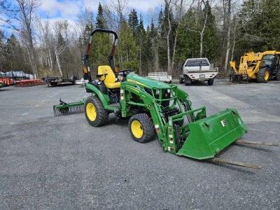 2020 John Deere 2025R 25HP Open Station Tractor with Implements — front three-quarter view
