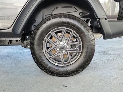 2026 Jeep Wrangler — photo 7 view