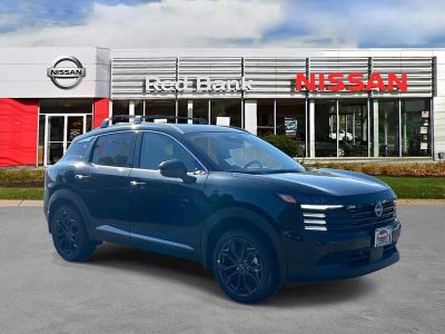 2026 Nissan Kicks SR in Super Black — front three-quarter view