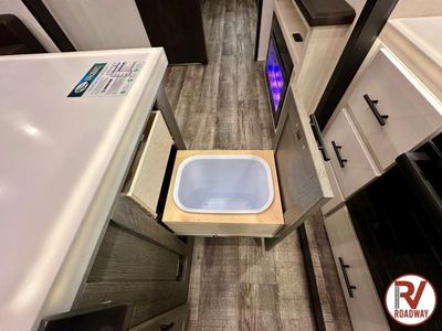 2025 Forest River RV Cherokee Arctic Wolf Suite - Photo 24