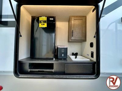 2025 Forest River RV Cherokee Arctic Wolf Suite - Photo 10