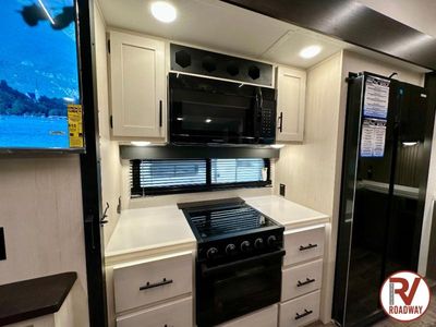 2025 Forest River RV Cherokee Arctic Wolf Suite - Photo 22