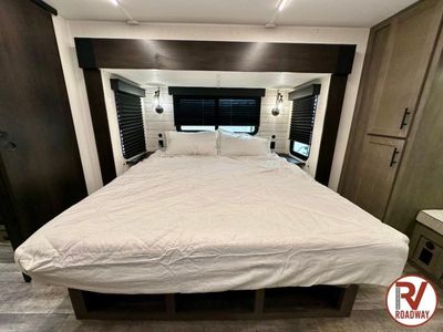 2025 Forest River RV Cherokee Arctic Wolf Suite - Photo 38