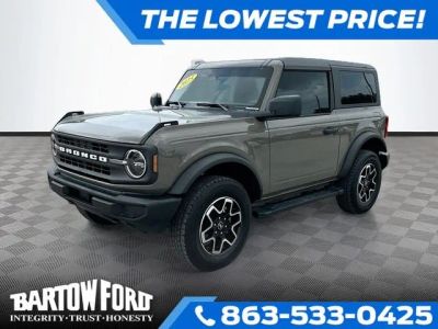 2025 Ford Bronco Base in Marsh Gray — front three-quarter view