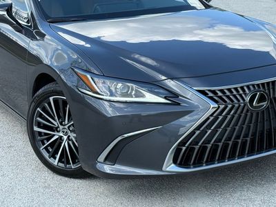 2025 Lexus ES 350 - Photo 4