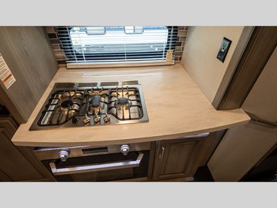2020 Keystone RV Montana - Photo 31