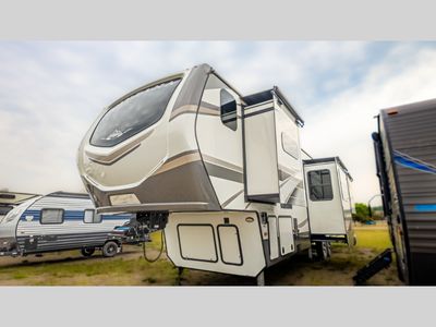 2020 Keystone RV Montana - Photo 5