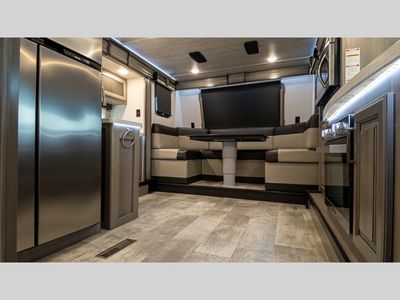 2020 Keystone RV Montana - Photo 47