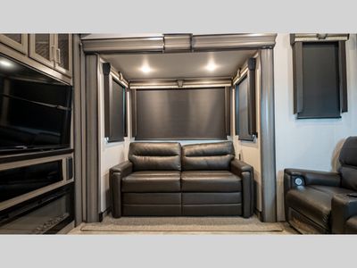 2020 Keystone RV Montana - Photo 34