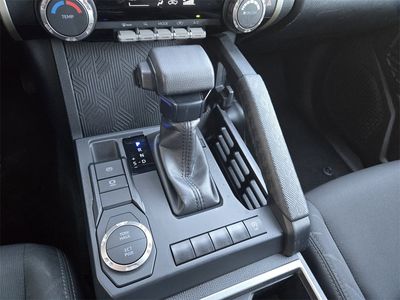 2024 Toyota Tacoma - Photo 14