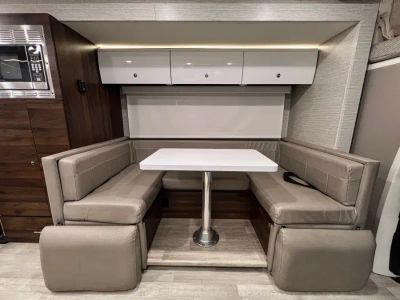2020 Winnebago VIEW - Photo 8