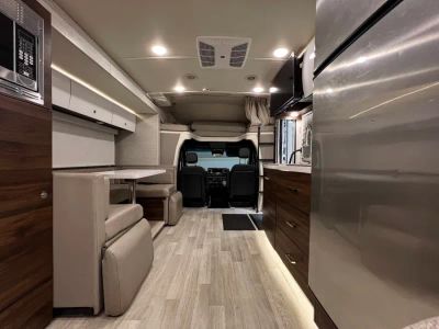 2020 Winnebago VIEW - Photo 3