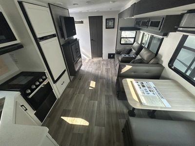 2025 Venture RV SPORTTREK - Photo 3