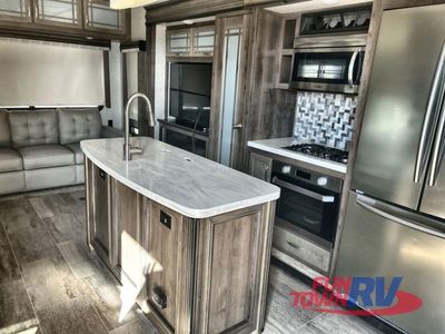 2019 Keystone RV Montana - Photo 3