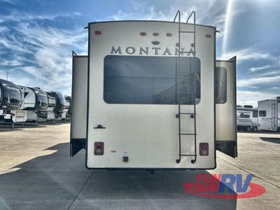 2019 Keystone RV Montana - Photo 12
