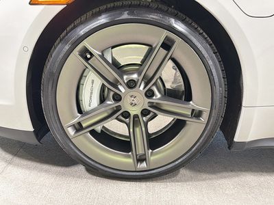 2025 Porsche Taycan - Photo 40