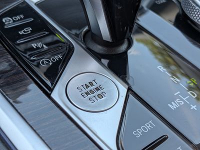 2020 BMW 8 Series - Photo 31