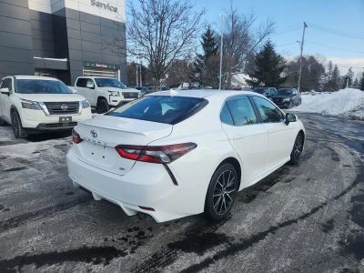 2023 Toyota Camry SE - Photo 4