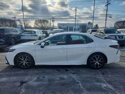2023 Toyota Camry SE - Photo 7