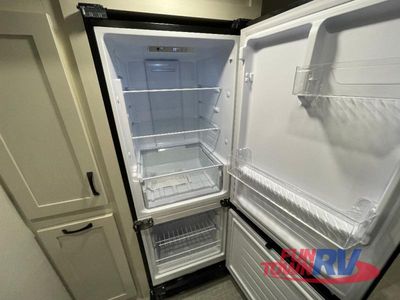 2026 Coachmen RV Chaparral Lite - Photo 13