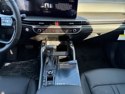 2026 Kia Sorento — photo 9 view