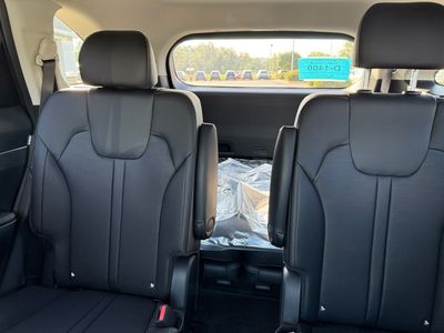 2026 Kia Sorento — photo 12 view