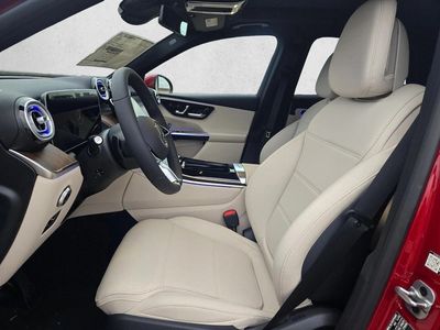 2026 Mercedes-Benz GLC 300 - Photo 4