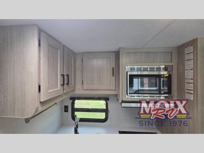 2026 Coachmen RV Catalina Summit Series 8 - Photo 11