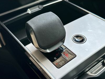 2024 Land Rover Range Rover - Photo 16