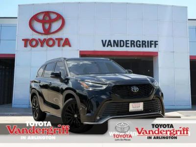 2023 Toyota Highlander - Photo 1