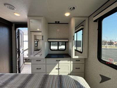 2026 Jayco Jay Feather - Photo 23