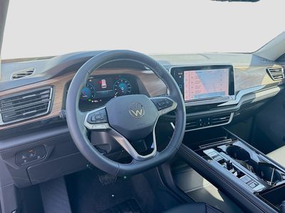 2026 Volkswagen Atlas — photo 9 view