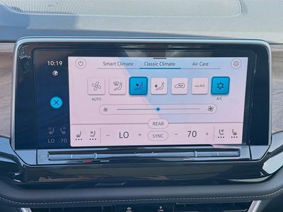2026 Volkswagen Atlas — photo 14 view