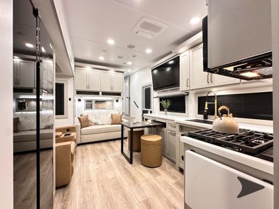 2026 Brinkley Model Z - Photo 33