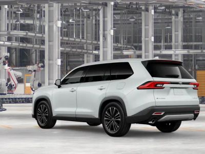 2026 Toyota Grand Highlander Hybrid - Photo 8
