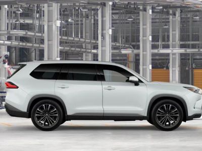 2026 Toyota Grand Highlander Hybrid - Photo 14