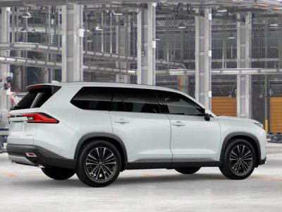 2026 Toyota Grand Highlander Hybrid - Photo 13