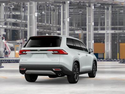 2026 Toyota Grand Highlander Hybrid - Photo 11