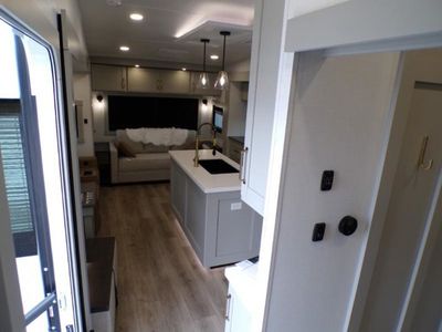 2026 Brinkley RV Model Z - Photo 17