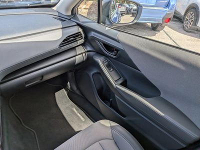 2025 Subaru Crosstrek - Photo 17