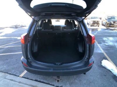 2013 Toyota RAV4 LE - Photo 23