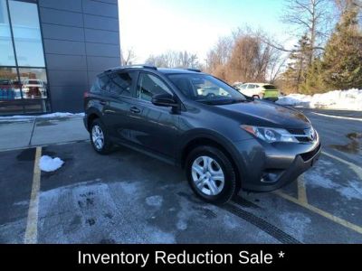 2013 Toyota RAV4 LE - Photo 8
